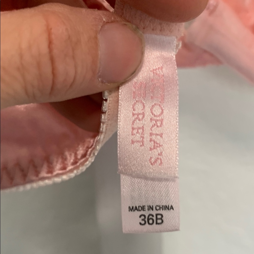 Victoria’s Secret Pink Satin Lace Trim Bra - Picture 5 of 5